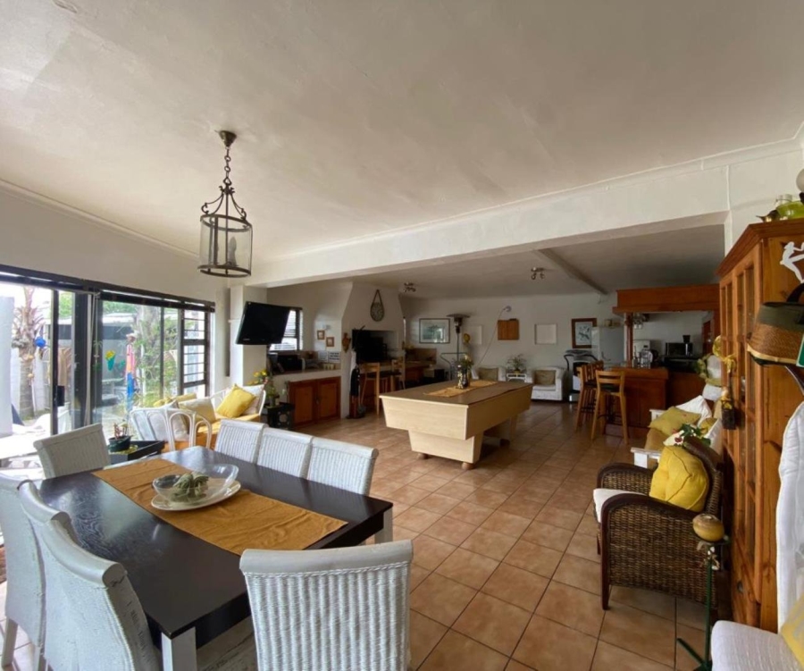 Commercial Property for Sale in Country Club Western Cape
